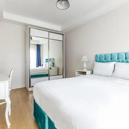 Fully Furnished Stylish Flat In Sisli